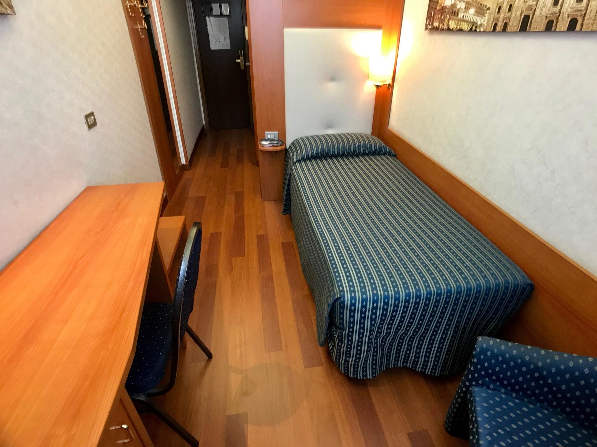 Hotel Mec Milan Luaran gambar